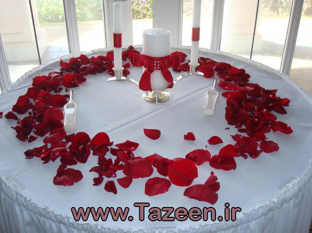 تزیین میز عروس و داماد با گل رز